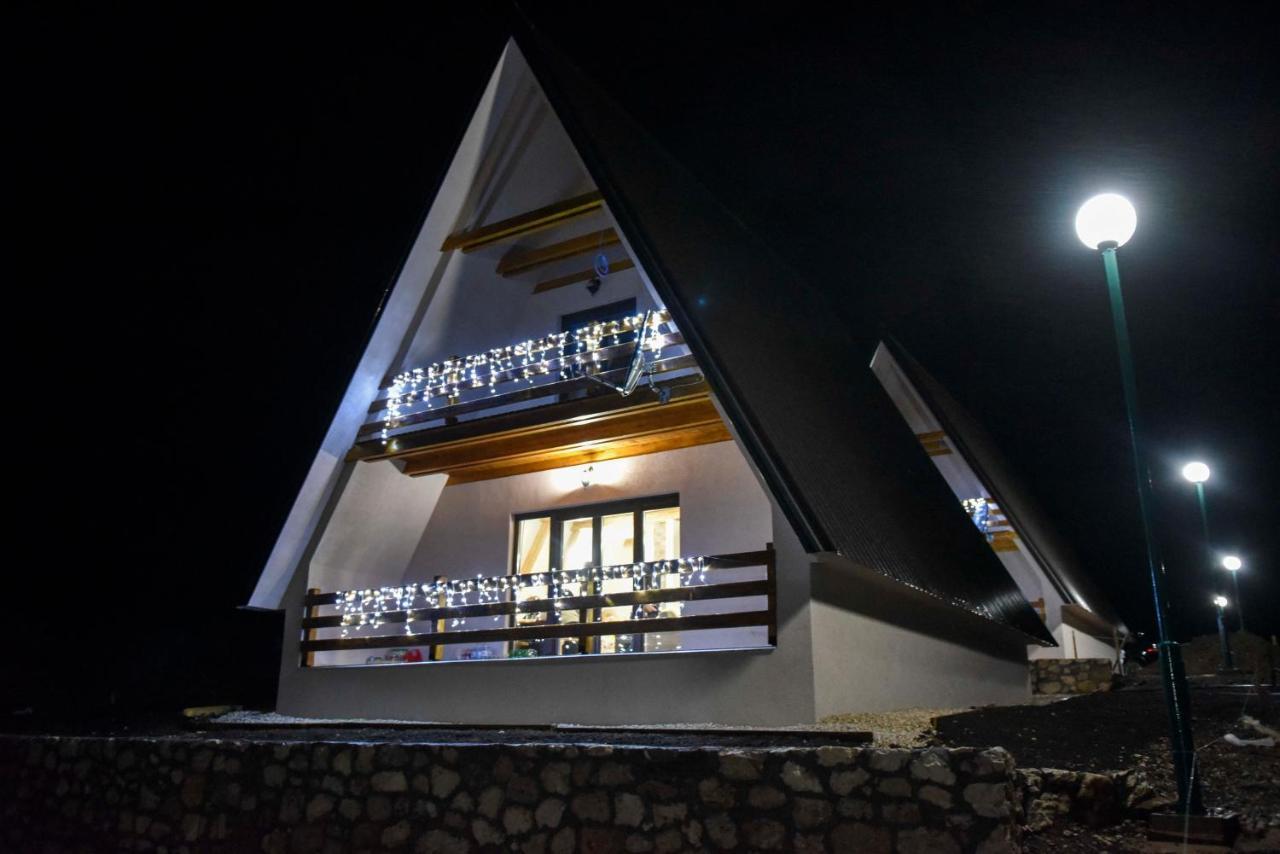 Hill View Chalet *